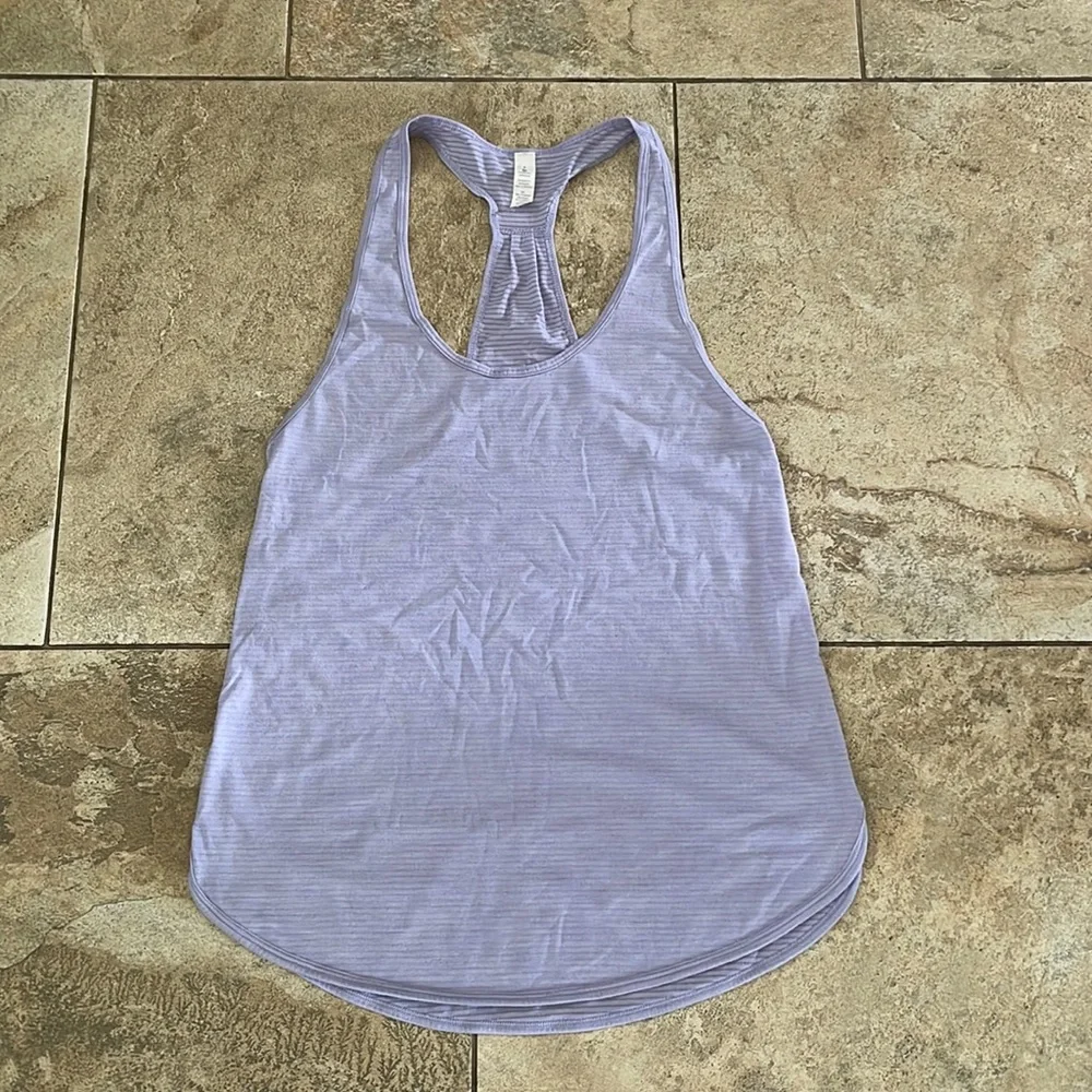 Lululemon Women’s Soft Lightweight Singlet Heathered Lilac Racerback Top Size 4